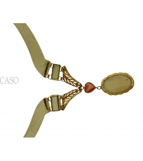 COLLANA VINTAGE IN OSSO MONTATA IN ORO