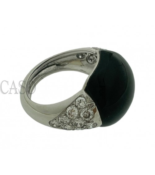 ANELLO IN ORO BIANCO CON ONICE E BRILLANTI