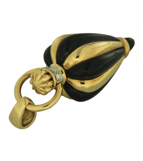 CIoNDOLO VINTAGE  IN ORO GIALLO CON  ONICE E  DIAMANTI