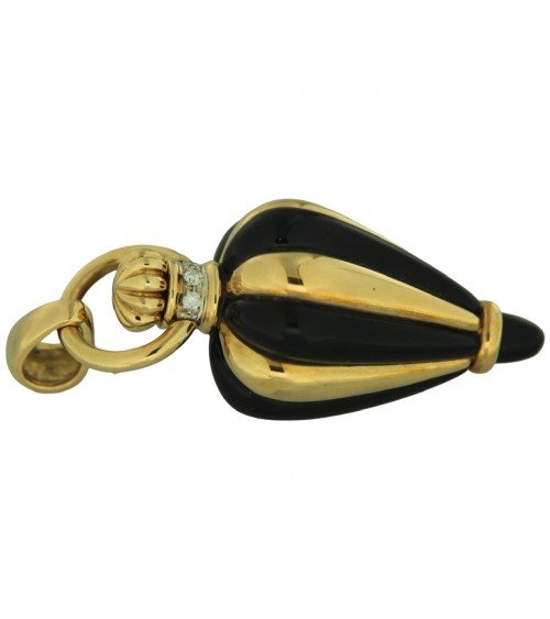 CIoNDOLO VINTAGE  IN ORO GIALLO CON  ONICE E  DIAMANTI