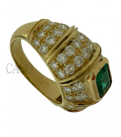 ANELLO CON SMERALDO E BRILLANTI