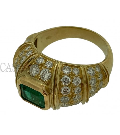 ANELLO CON SMERALDO E BRILLANTI
