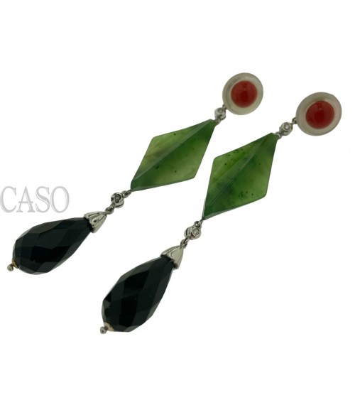 ORECCHINI PENDENTI CON ONICE GIIADA E CORALLO