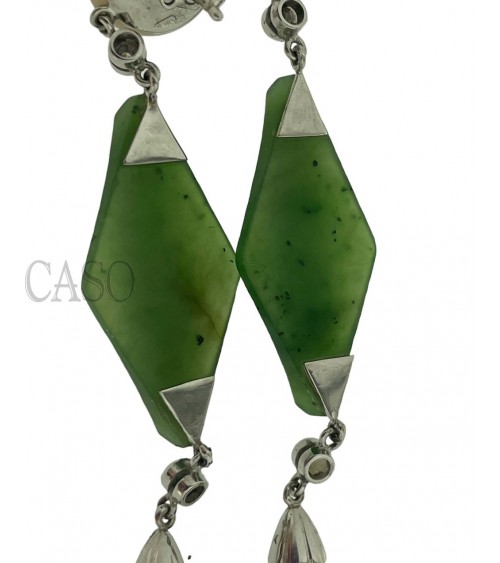 ORECCHINI PENDENTI CON ONICE GIIADA E CORALLO