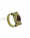 ANELLO VINTAGE CON RUBINO CABOCHON E DIAMANTI
