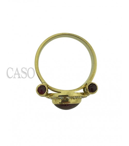 ANELLO VINTAGE CON RUBINO CABOCHON E DIAMANTI