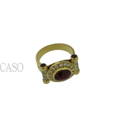 ANELLO VINTAGE CON RUBINO CABOCHON E DIAMANTI