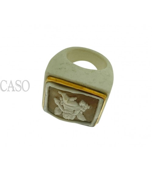 ANELLO IN OSSO CON CAMMEO