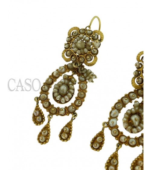 ORECCHINI ANTICHI CON MICRO PERLINE