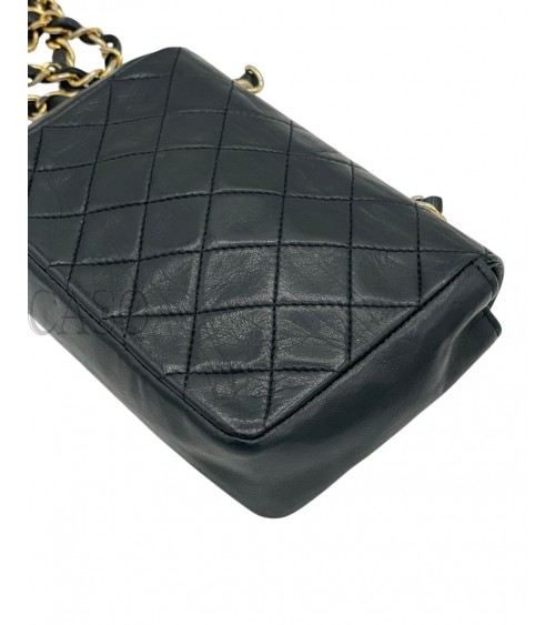 CLASSICA CHANEL VINTAGE EXTRA SMALL IN PELLE