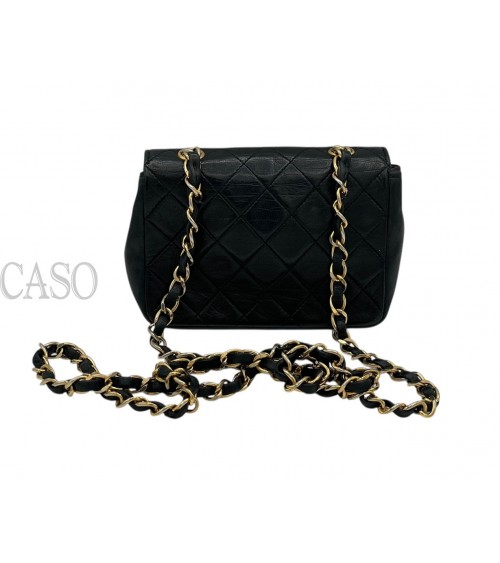 CLASSICA CHANEL VINTAGE EXTRA SMALL IN PELLE