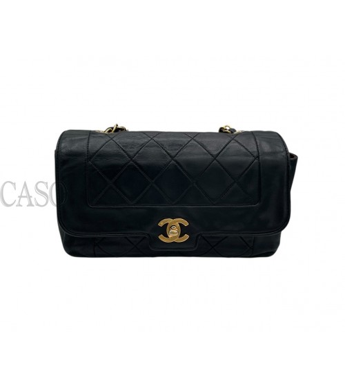 CHANEL VINTAGE LADY D IN PELLE NERA