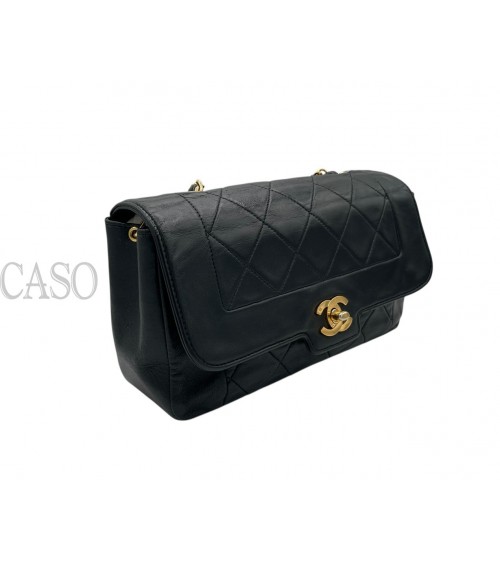 CHANEL VINTAGE LADY D IN PELLE NERA