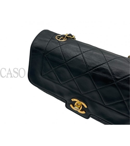 CHANEL VINTAGE LADY D IN PELLE NERA
