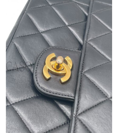CHANEL CLASSICA VINTAGE IN PELLE NERA