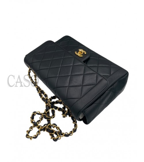 CHANEL CLASSICA VINTAGE IN PELLE NERA