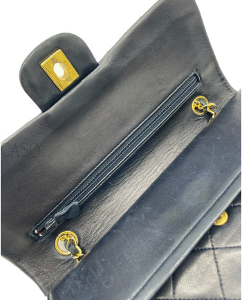 CHANEL VINTAGE MODELLO CLASSICO IN PELLE DI AGNELLO BLU
