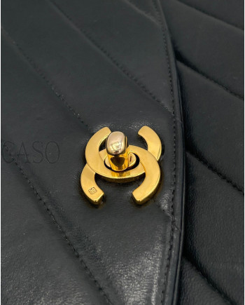 CHANEL VINTAGE COCO HANDLE