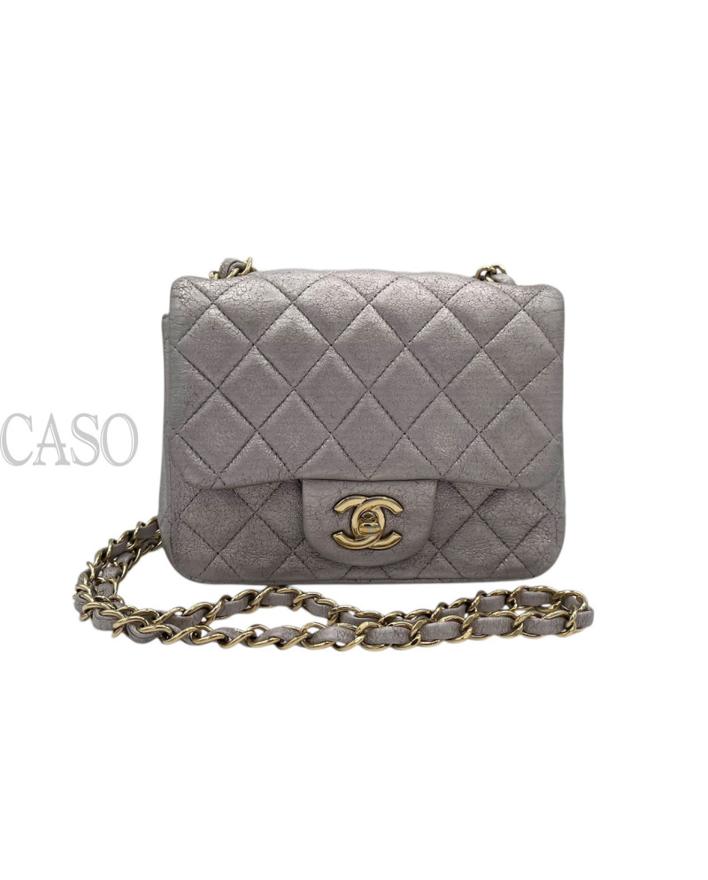 CHANEL IN PELLE METALLIZATA LILLA