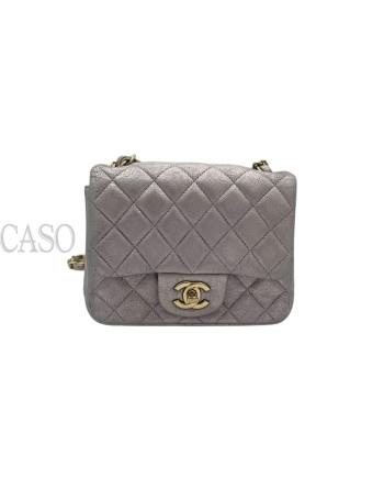 CHANEL IN PELLE METALLIZATA LILLA