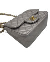 CHANEL IN PELLE METALLIZATA LILLA