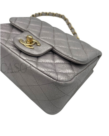 CHANEL IN PELLE METALLIZATA LILLA