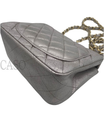 CHANEL IN PELLE METALLIZATA LILLA