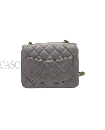 CHANEL IN PELLE METALLIZATA LILLA