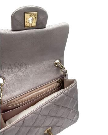 CHANEL IN PELLE METALLIZATA LILLA
