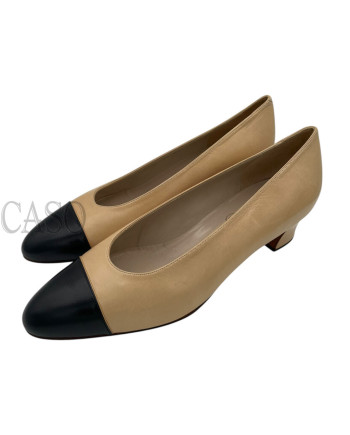 CHANEL VINTAGE DECOLLETE' IN PELLE BEIGE E PUNTA NERA