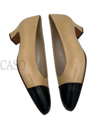 CHANEL VINTAGE DECOLLETE' IN PELLE BEIGE E PUNTA NERA