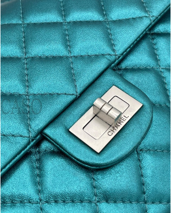 CHANEL VINTAGE MODELLO 2.55 IN PELLE VERDE PETROLIO