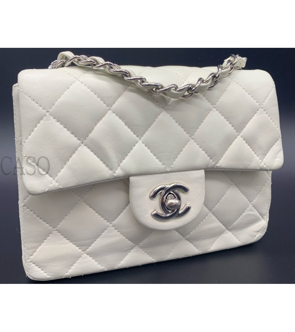 CHANEL Pochette Shoulder Bag Calf Leather White/GoldHardware