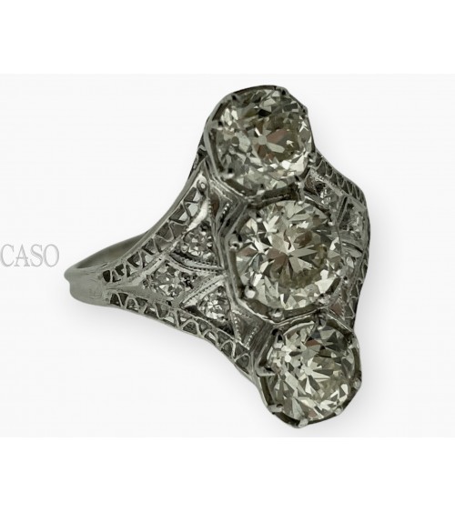 ANELLO CON DIAMANTI DI TAGLIO VECCHIO