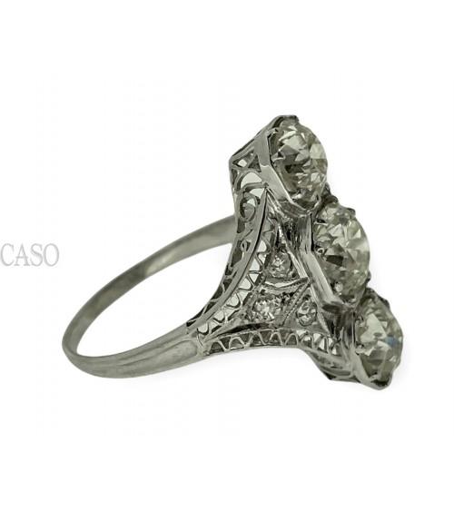 ANELLO CON DIAMANTI DI TAGLIO VECCHIO