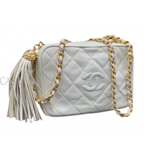 VINTAGE CHANEL CAMERA BAG CREAM LEATHER WITH GOLD TONE HARDWARE
